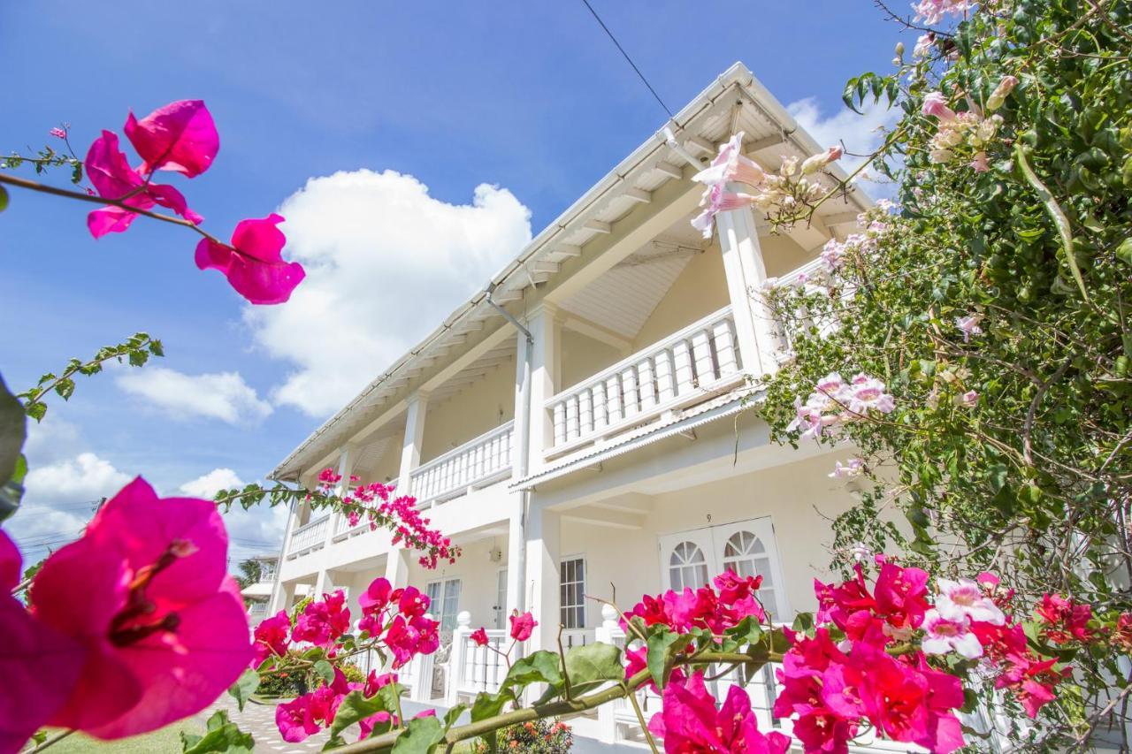 Rosewood Apartment Hotel Arnos Vale Exterior photo