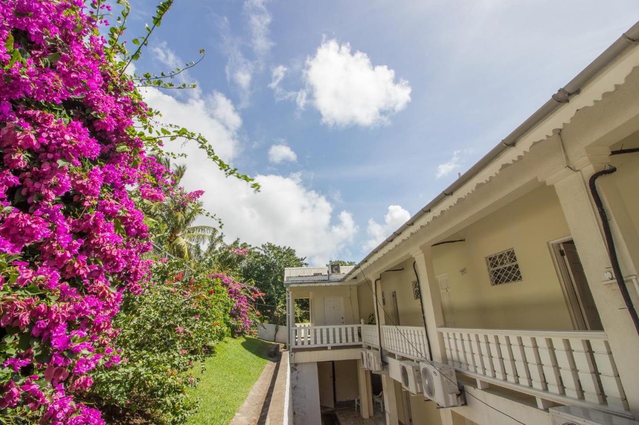 Rosewood Apartment Hotel Arnos Vale Exterior photo